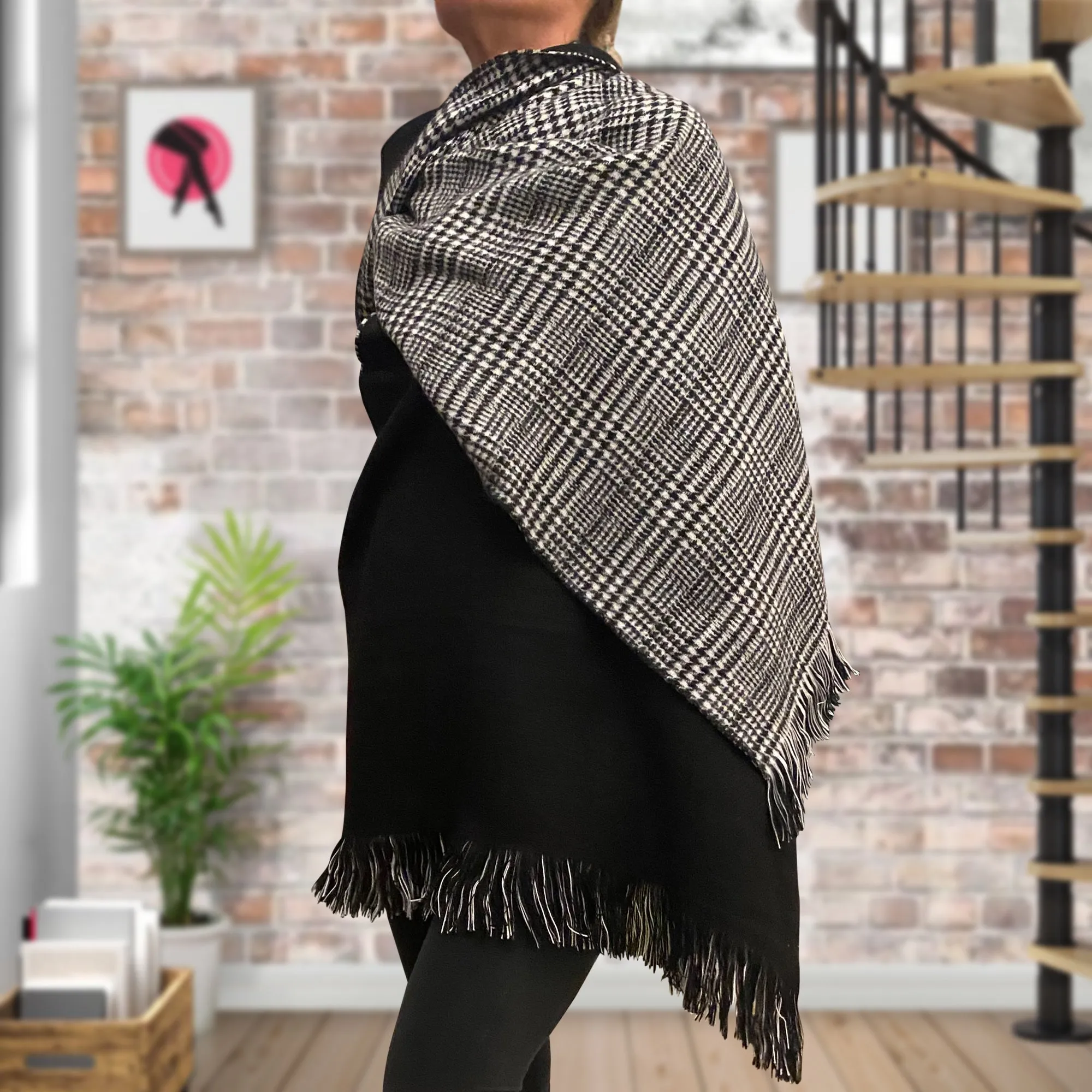 Fashion Tight Reversible Shawls