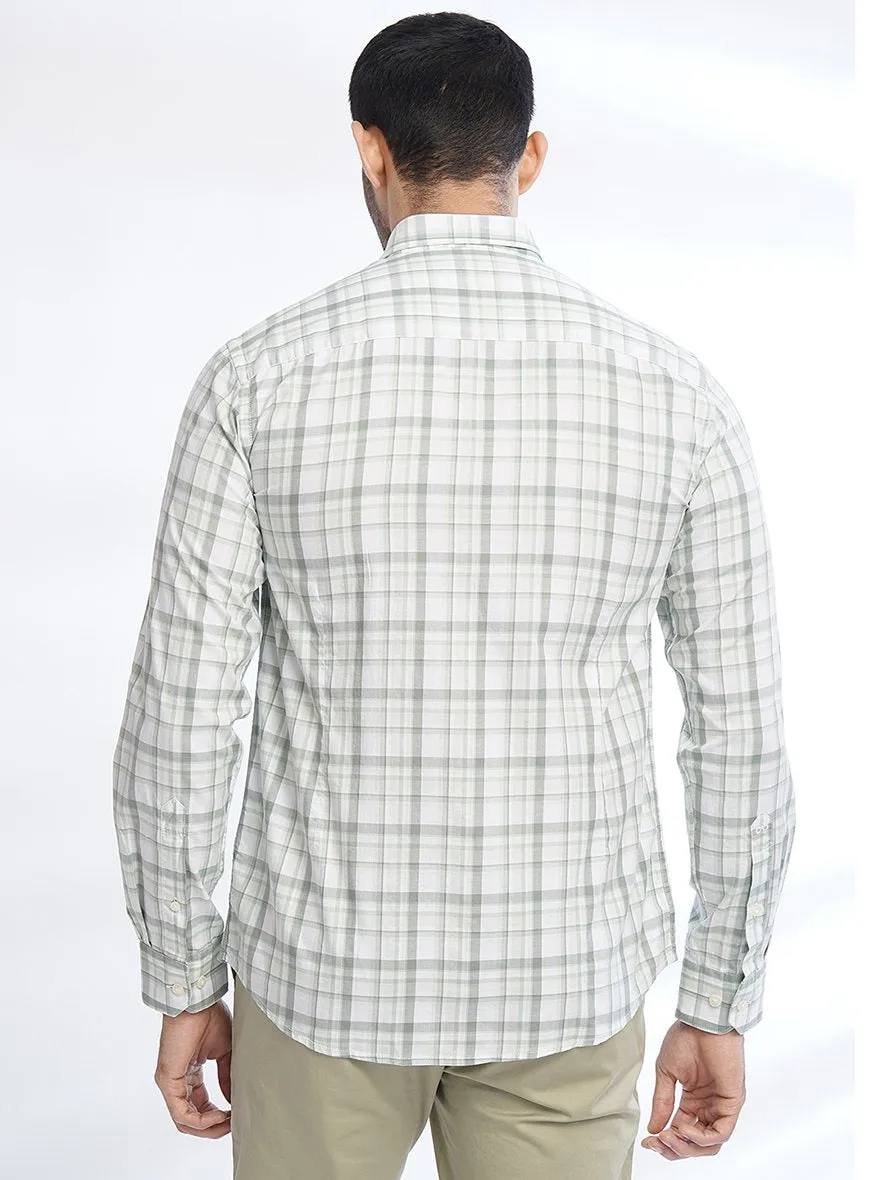 Light Green Checked Slim Fit Semi Casual Shirt | JadeBlue